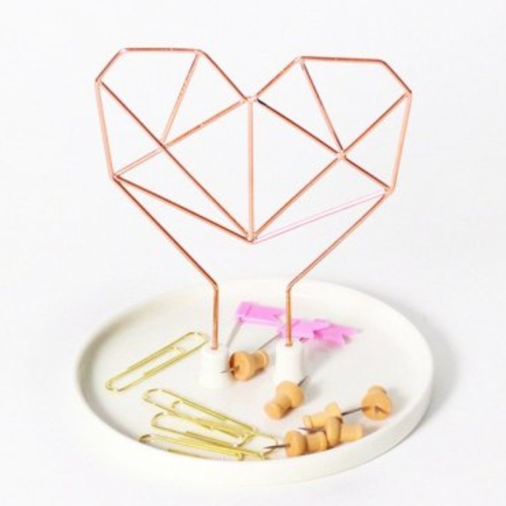 Coxet Wire Heart Ceramic Jewelry Holder, NIB